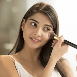 MAKEUP